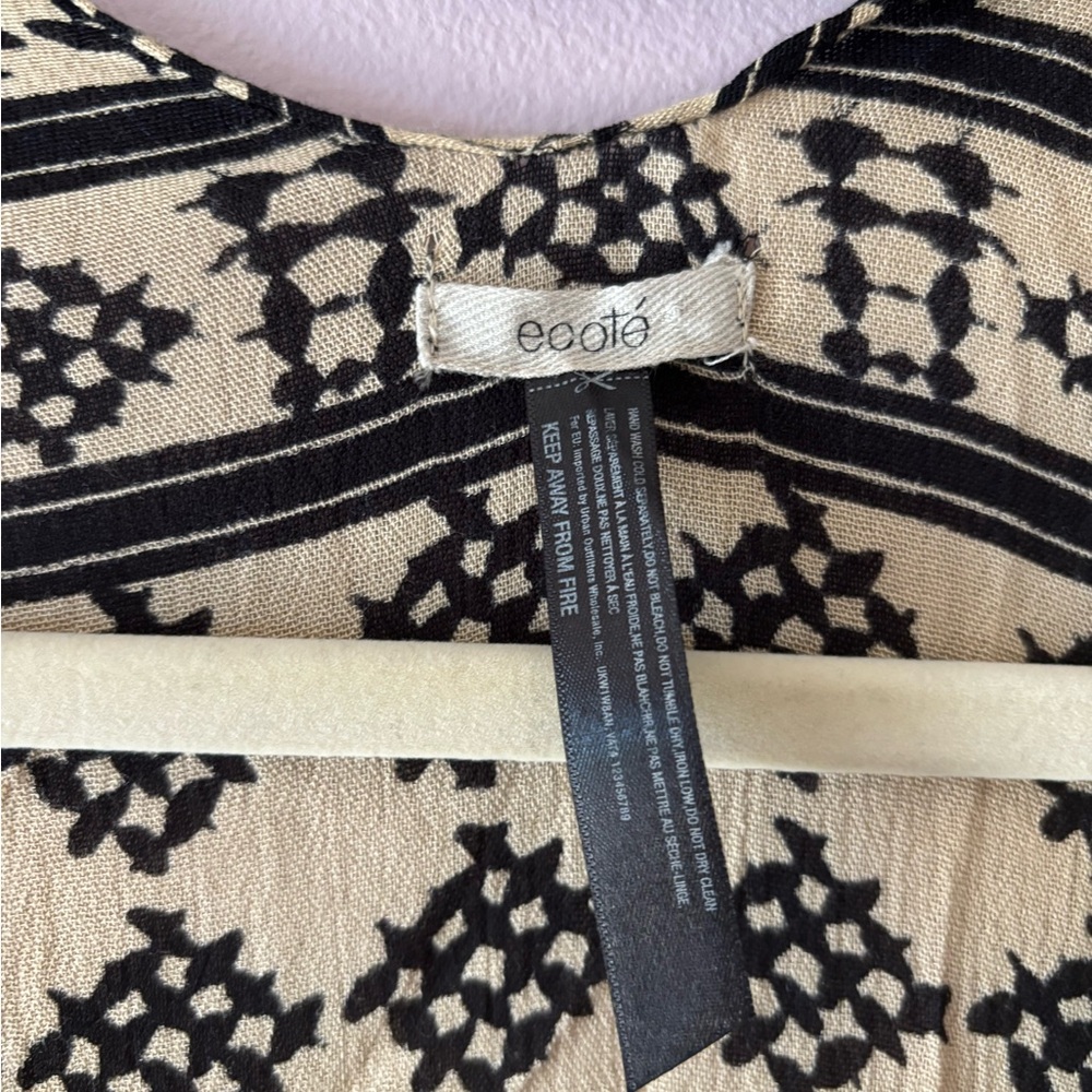 Boho Black and Cream Robe - Picture 5 of 5
